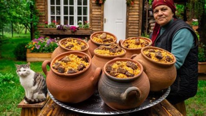 The Calming Appeal of Azerbaijani Farm Life on the Country Life Vlog