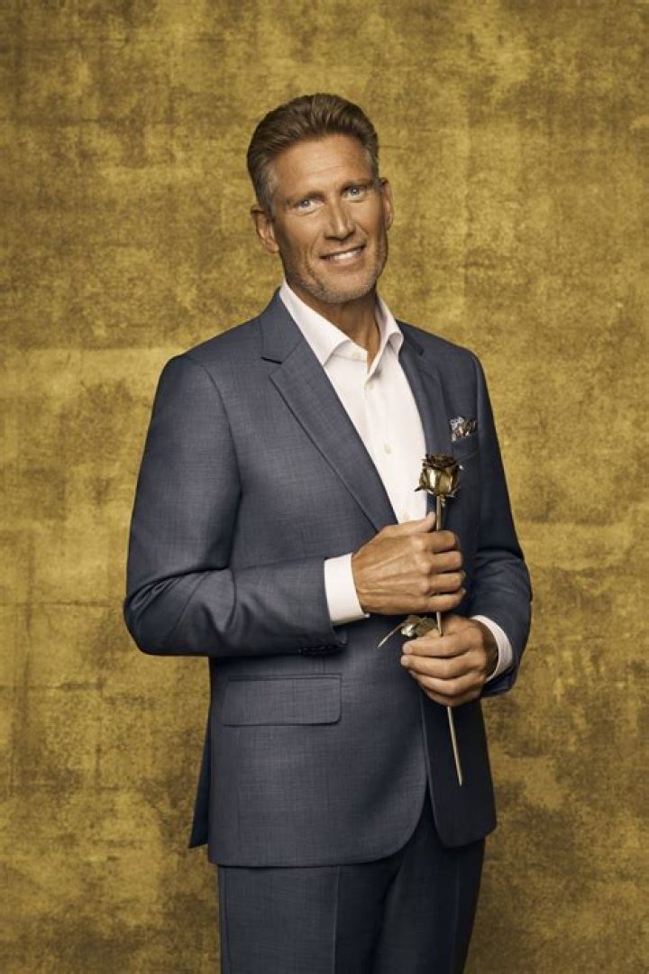 The Golden Bachelor Gerry Turner Sees 1 Woman in Her 'Birthday Suit'
