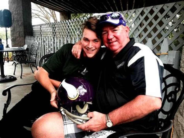 Tommy Kramer 2015 Cottage Grove, MN "Two Minute Tommy" Nfl players