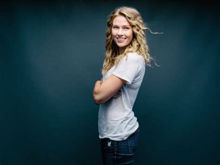 Tori Anderson Wallpapers Wallpaper Cave
