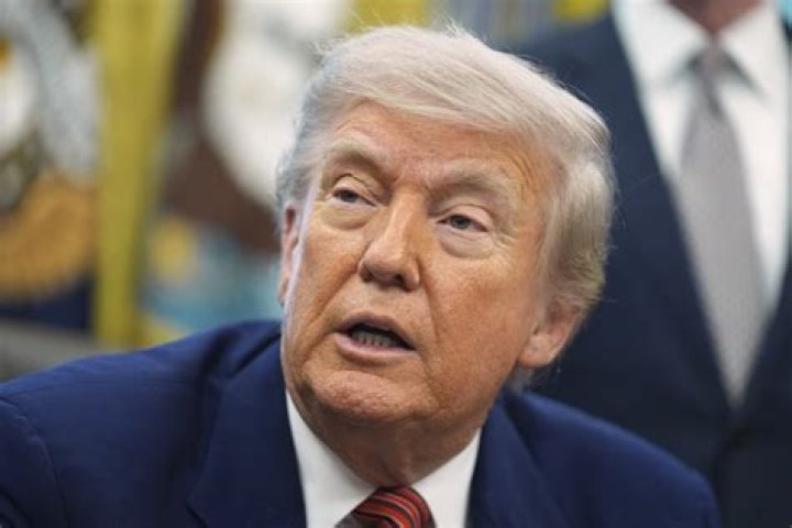Trump commutes prison sentence for Roger Stone Los Angeles Times