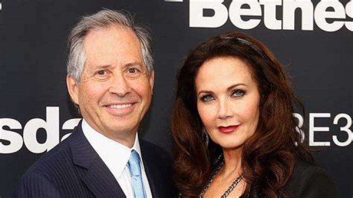 Watch Access Hollywood Interview Lynda Carter Mourns Husband Of 37