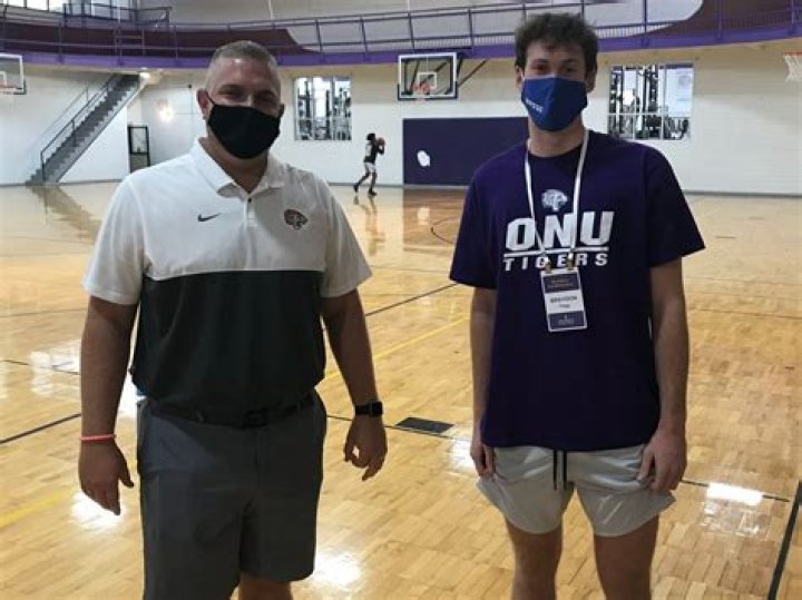 What happened to Braydon Flagg? Traffic accident of basketball player