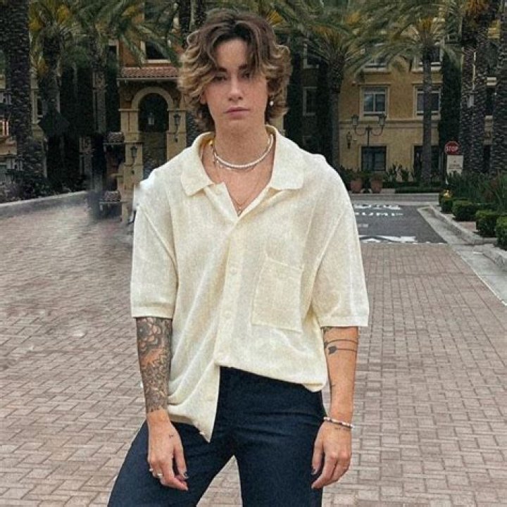 What Is Carrington Tiktok Real Name? Wikipedia And Age TV Show Stars