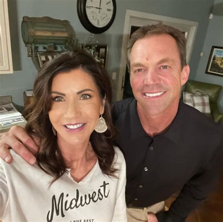 Who is Governor Kristi Noem's husband and how many children do they