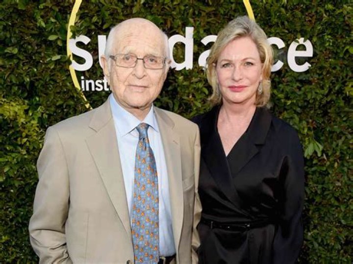 Who is Norman Lear's wife Lyn and how many children does he have? The