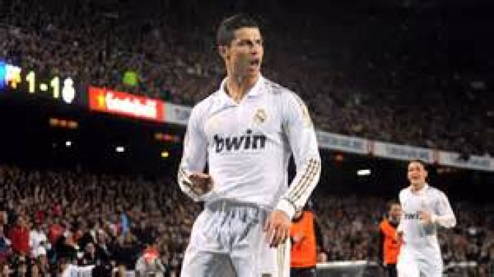 Will Cristiano Ronaldo join Real Madrid? Trains at Real Madrid after