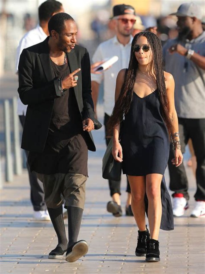 Zoe Kravitz and Mos Def shopping together in CannesLainey Gossip