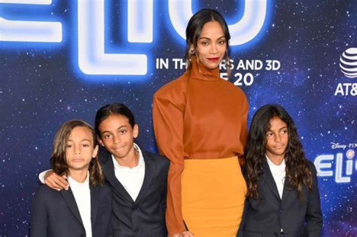 Zoe Saldana Childhood Biography, Family & Facts